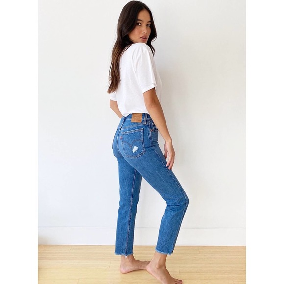 NEW Levi’s Premium Wedgie Icon Straight Jeans (size 27) - Picture 8 of 12